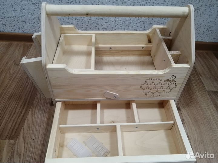 Ящик (органайзер) для инструмента пчеловода