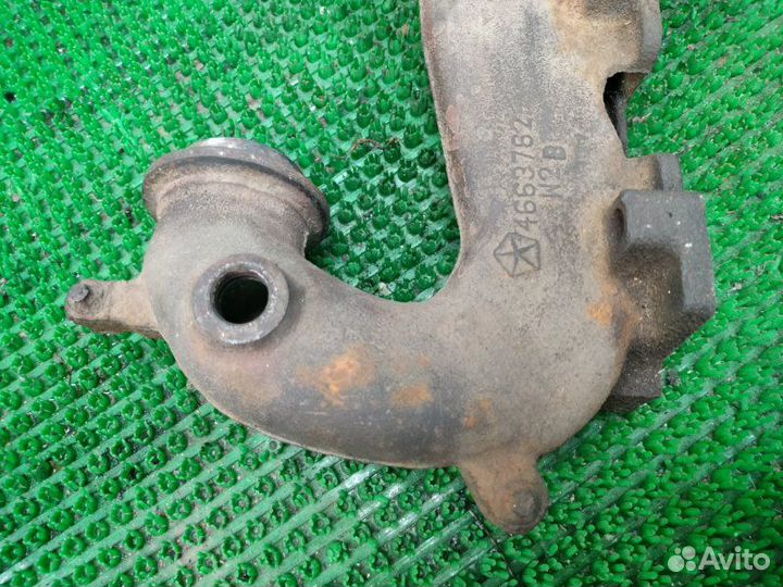 Коллектор выпускной правый Dodge Intrepid 2 EER