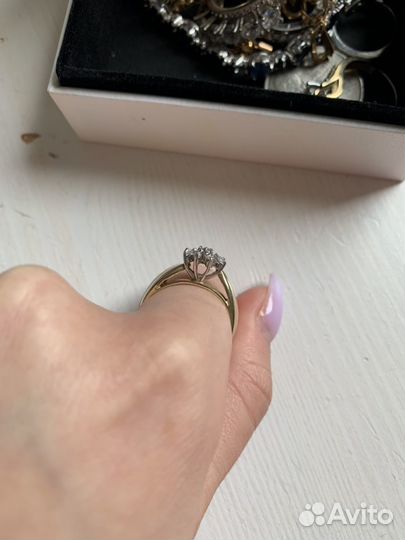 Кольцо с бриллиантами