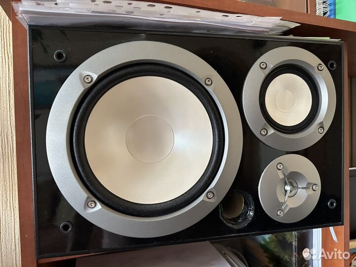 Акустические колонки Yamaha NS-6490