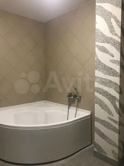 2-к. квартира, 57 м², 14/17 эт.