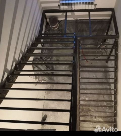 Лестница на металлокаркасе. От производителя