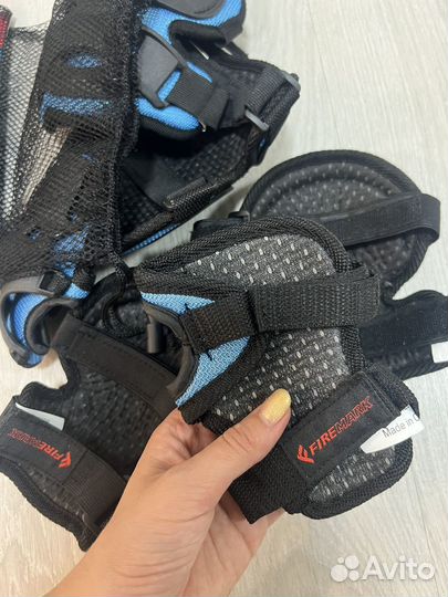 Комплект защиты (наколенники, налокотники.)