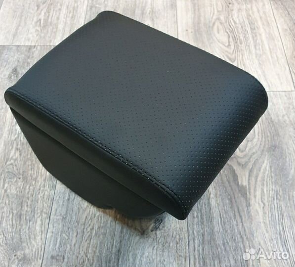 Подлокотник для Шевроле Круз