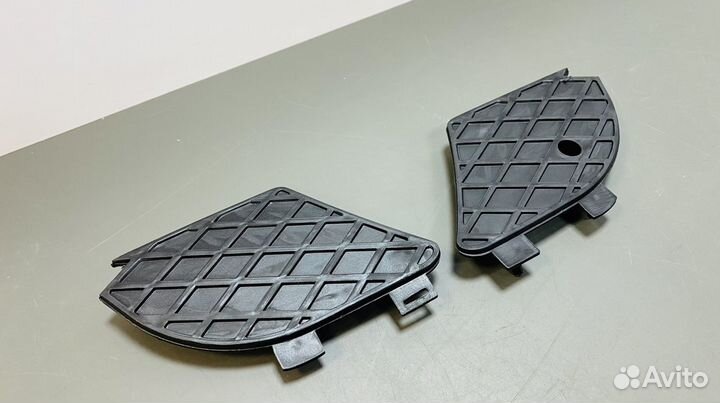 Решетка переднего бампера Mercedes w210