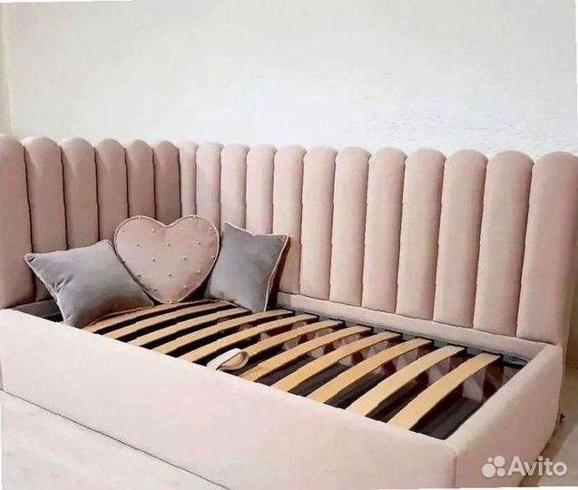 Кровать детская мягкая