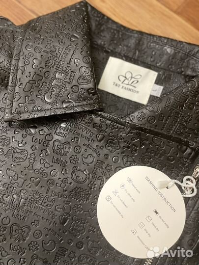 Классная кожанка новая