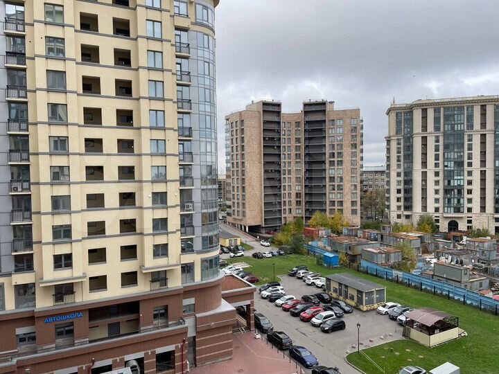 3-к. квартира, 105,7 м², 8/18 эт.