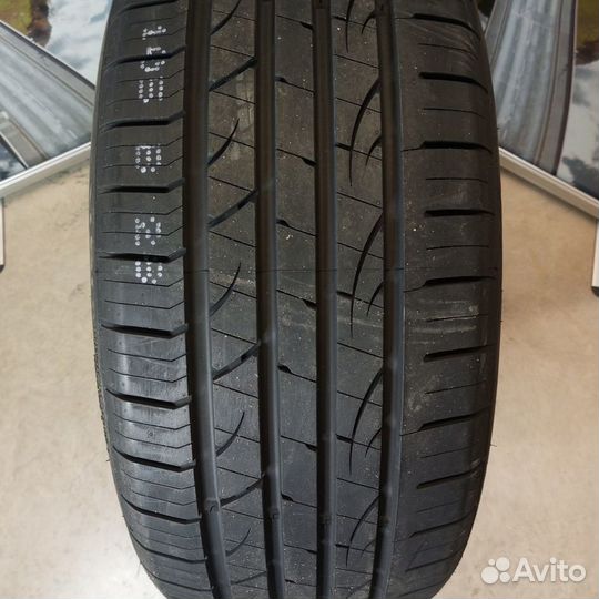 Fortune FSR702 225/45 R17 94W