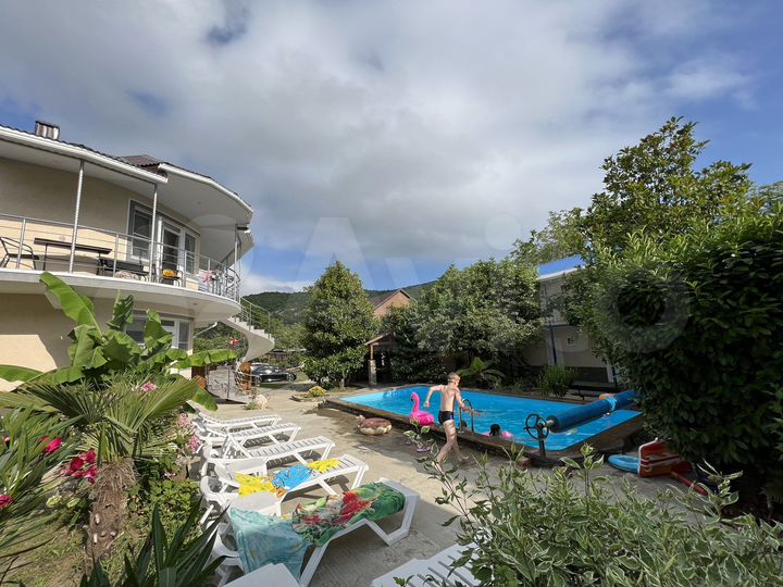 Комната 15 м² в > 9-к., 1/3 эт.