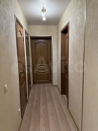 2-к. квартира, 65 м², 3/10 эт.