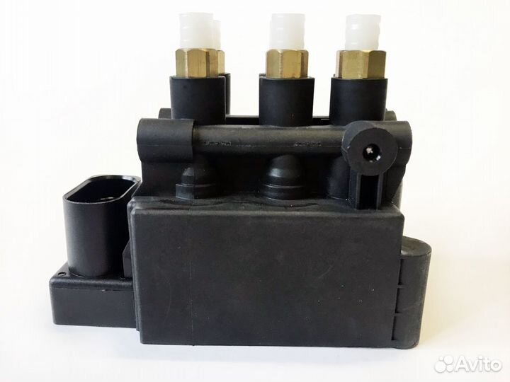 Блок клапанов пневмоподвески Audi A8 D5 4N 50 TDi