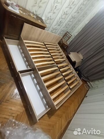 Кровать двуспальная