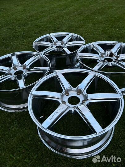 Литые диски Lexani