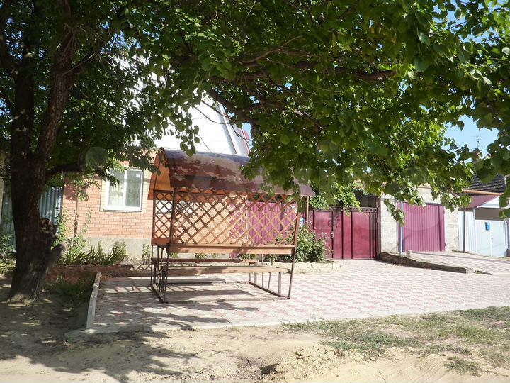 Дом 169 м² на участке 9,7 сот.