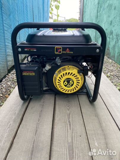 Генератор бензиновый 2,5 квт 6,5 л. сил Huter