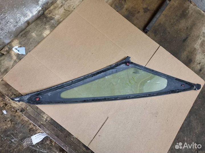 Стекло кузовное глухое правое Opel Zafira C 2013