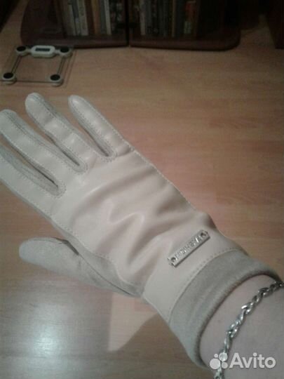 Перчатки