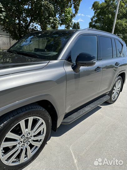 Lexus LX, 2023