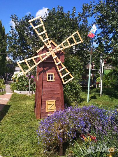 Мельница декоративная и для хранения инвентаря