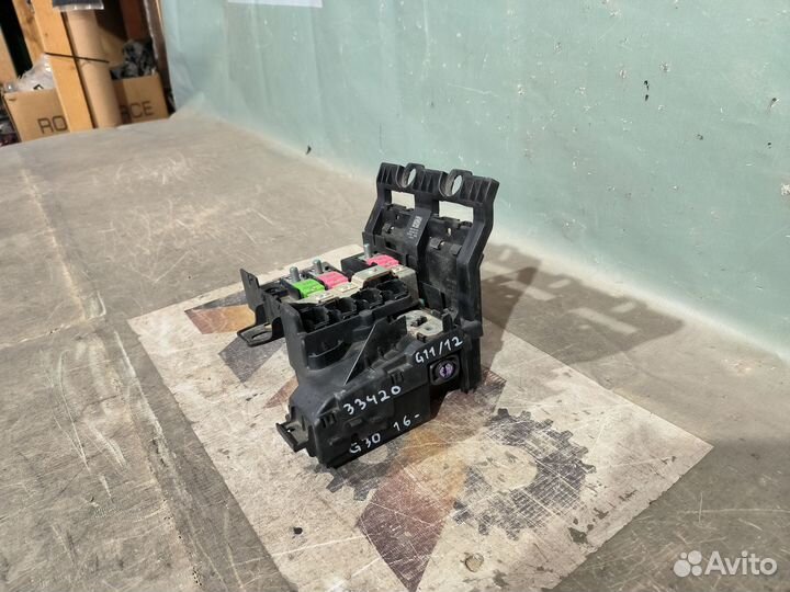 Бмв G30 G11 G12 Блок предохранителей 33420