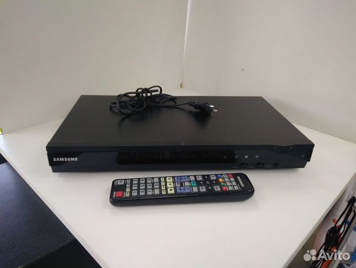 Домашний кинотеатр Samsung HT-D555K