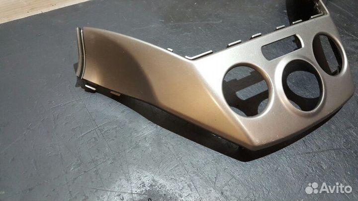 Накладка панели приборов Subaru Forester SH EJ255