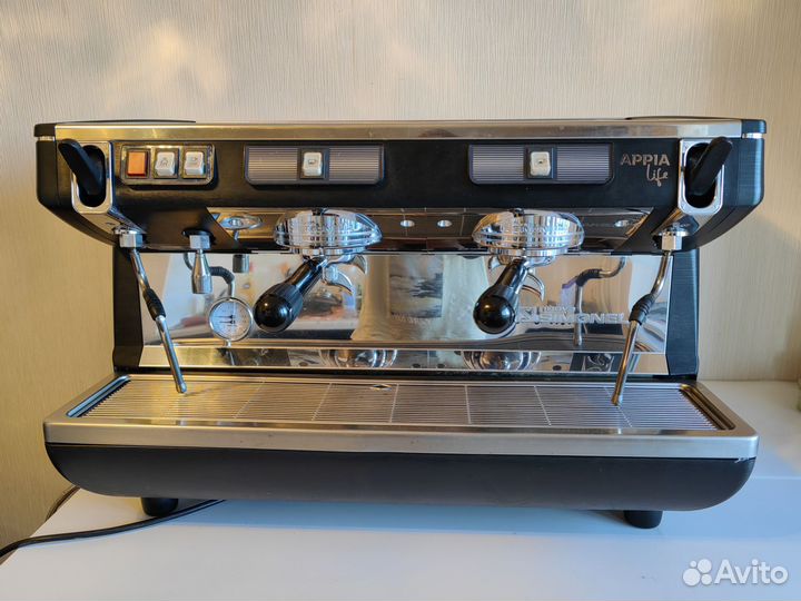 Аренда рожковой кофемашины с кофемолкой