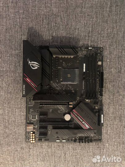 Asus Материнская плата ROG strix B550-F