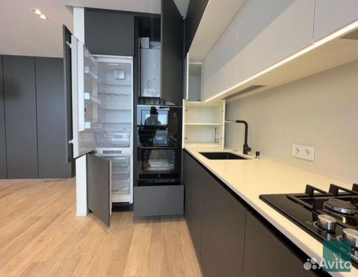 Встроенный кухонный гарнитур