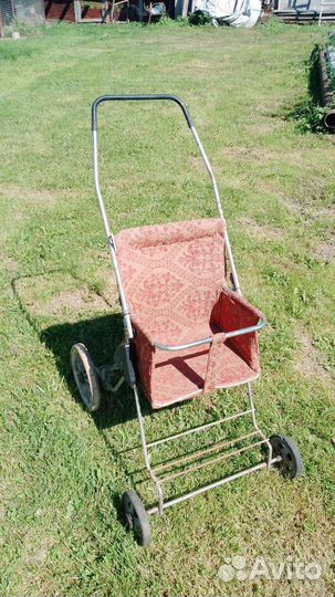 Детская прогулочная коляска 