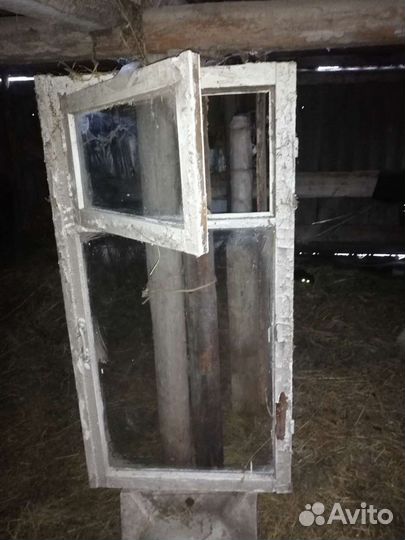 Окно деревянное стеклопакет. (окно стеклянное)