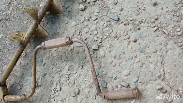 Бур для рыбалки