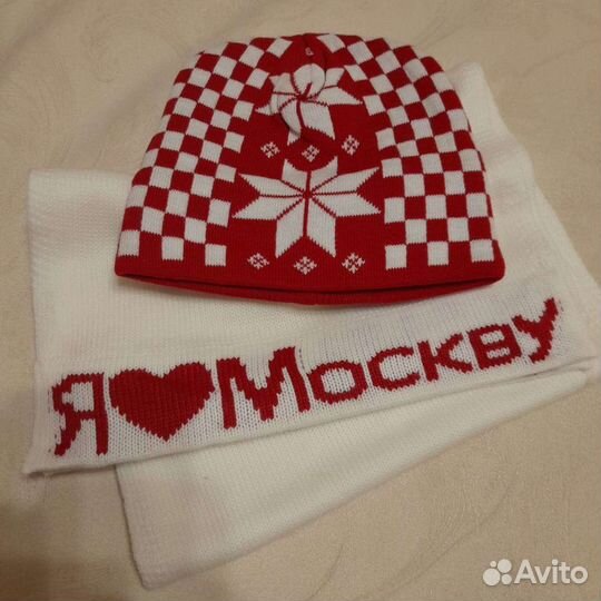 Сувенир из Москвы - Комплект шапка и ша