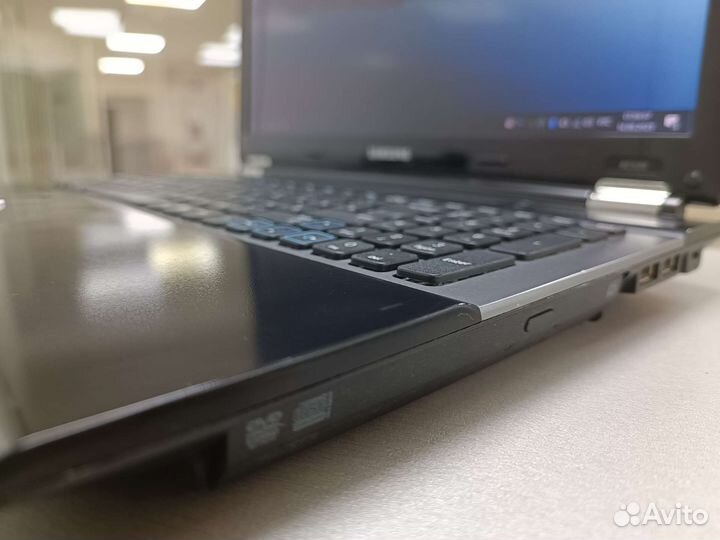 Мощный ноутбук i3/6gb/gt540m 2gb