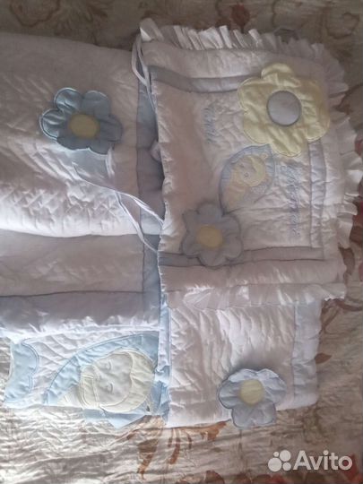 Бортики в кроватку