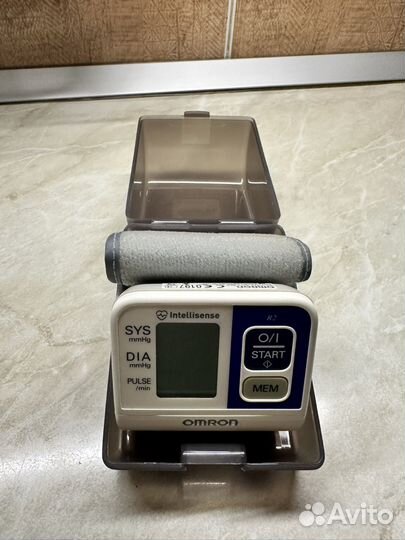 Тонометр автоматический omron на запястье