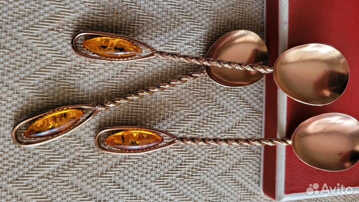Набор чайных ложек с янтарем