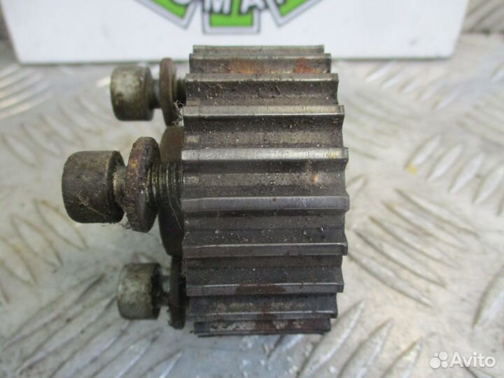 Шестерня коленвала Volkswagen Caddy 3 2007г