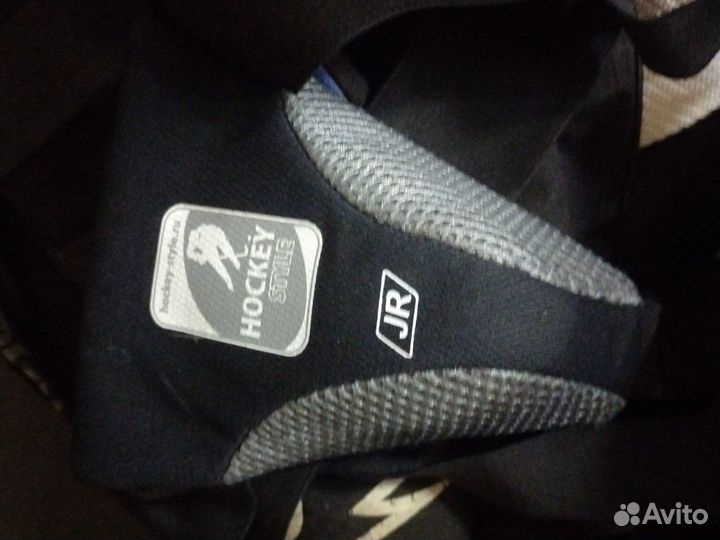 Ракушка хоккейная sr