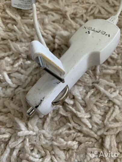 Автомобильная зарядка для iPhone 4s