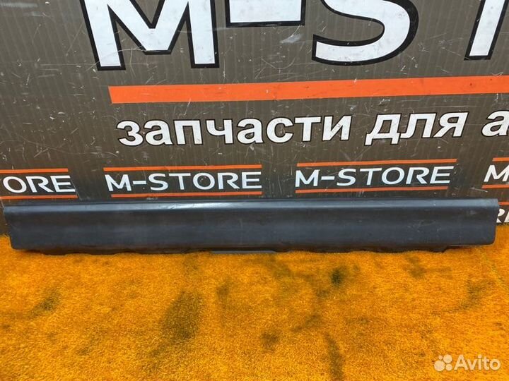 Накладка на порог правая Bmw X5 E53 M54B30 2006