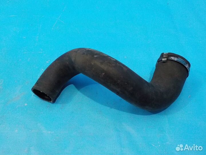 Патрубок интеркулера land rover Discovery 3 2004-2009