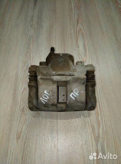 Суппорт тормозной перед Renault logan Прав