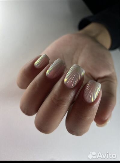 Маникюр и педикюр