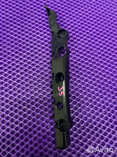 Крепление бампера переднее Nissan Roox B44A BR06