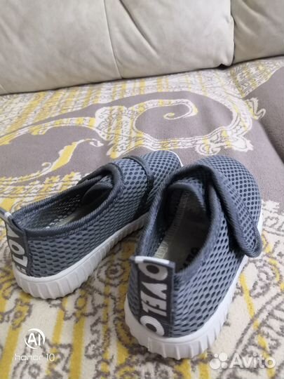 Продам обувь детская