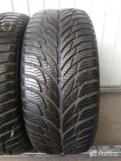 Uniroyal AllSeasonExpert 235/55 R17