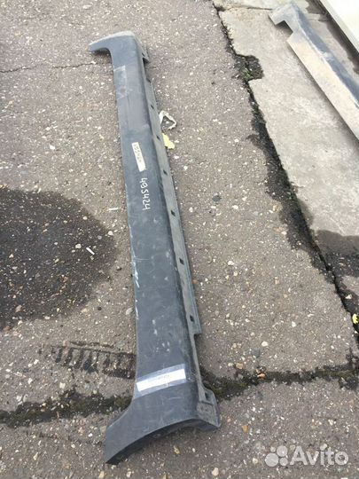 Накладка порога правая Kia Sportage 3 877523U000