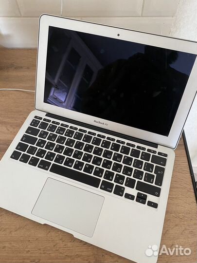 Apple MacBook Air 11 2011